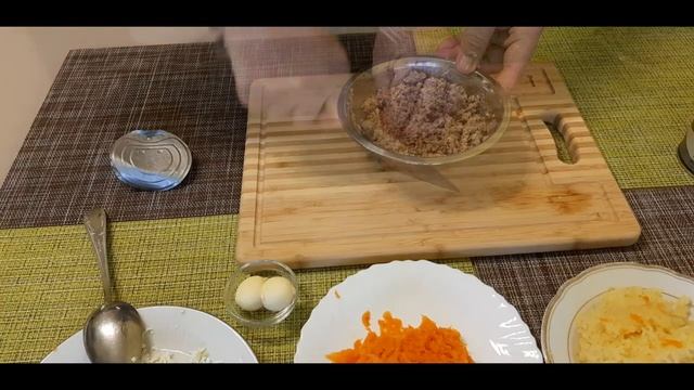 Праздничный салат - МИМОЗА! Когда супруга на праздник забыла сделать салатики для закуски ? #мимоза смотреть онлайн