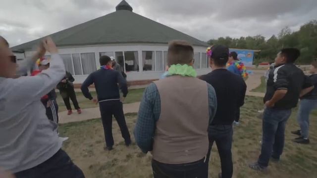 Ведущий Хлыстун Артем (рабочие моменты) смотреть онлайн