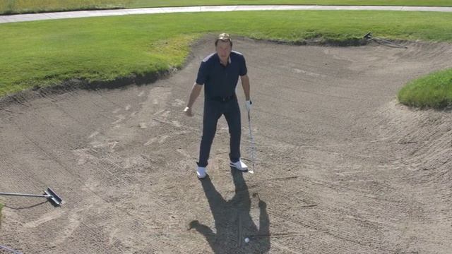 Golf Tips with Sir Nick Faldo: Strike The Line Drill смотреть онлайн