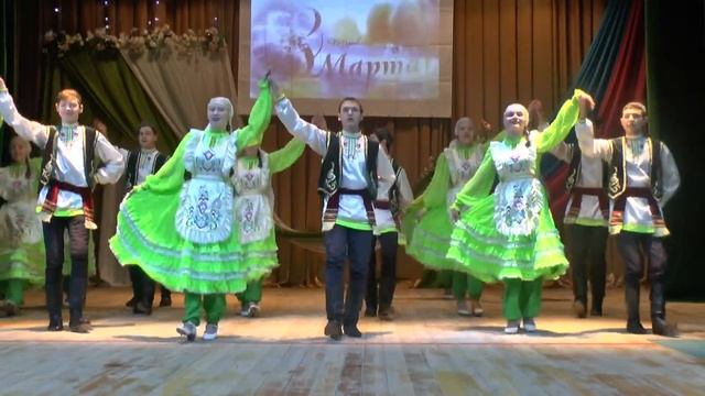 "Татарский танец" в исполнении танцевального ансамбля "Радуга" смотреть онлайн