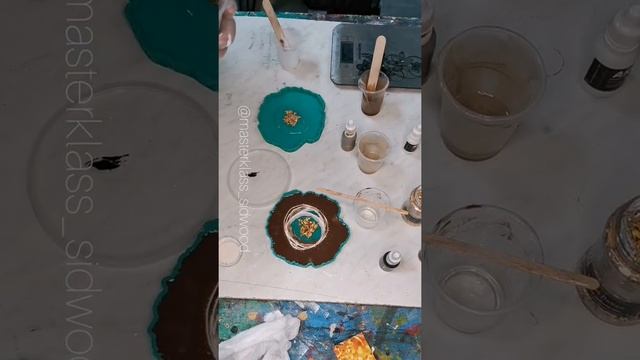 Мастер-класс Resinart coasters / подстаканники смолой смотреть онлайн