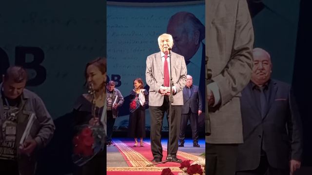 Халықаралық "Исабеков әлемі"театр фестивалі.Жазушы, драматург,мем.сыйлығының лауреатының 80-жас той смотреть онлайн