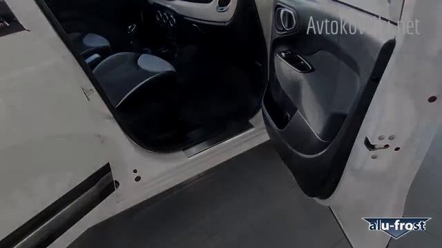 Накладки на пороги Fiat 500L 2012- Alufrost