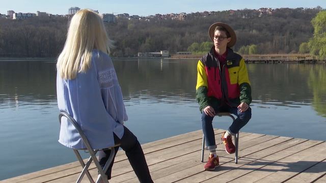Дизайнер Татьяна Мырза и её маски для лица от коронавируса (ЛИЦА УЛИЦ) смотреть онлайн