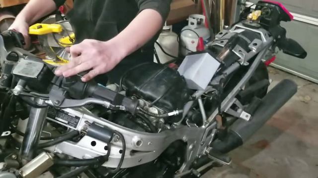 93 Suzuki Katana GSX1100F First Start In Years