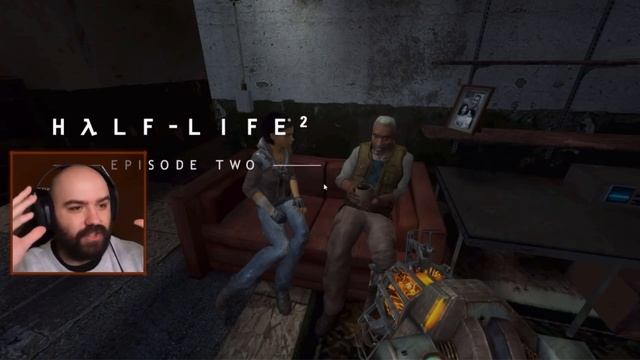 Gamers reaction to G-man coming back in half life 2 episode 2 смотреть онлайн