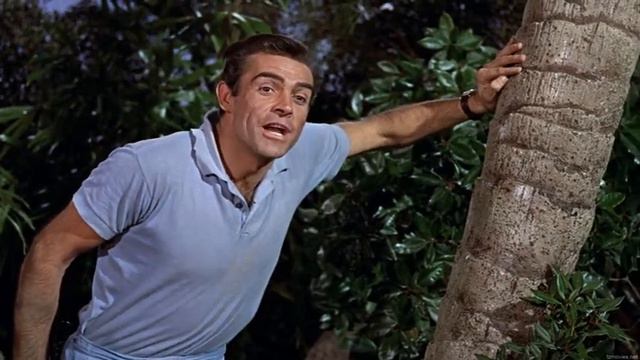 Honey Rider's (Ursula Andress) Entry Scene In Dr. No (1962) | James Bond Movie Clips In Hindi смотреть онлайн