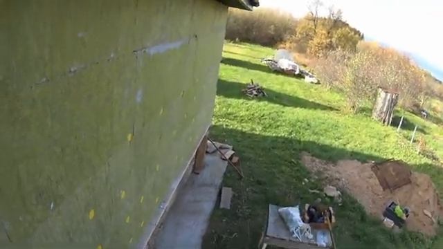 Дом в деревне/ Сажаем чеснок на зиму/ Зима ❄ близко, Утепляем фасад своими руками ? Часть 2/ смотреть онлайн