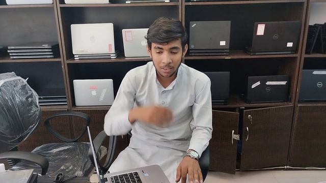 Best Laptop for Students, Graphic Designers & Business Purpose смотреть онлайн