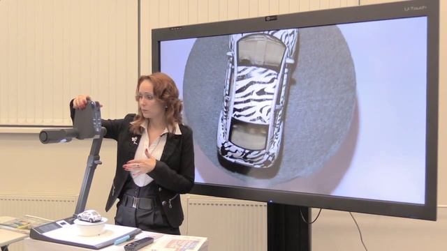 Настольная документ-камера WolfVision VZ-9.4F со встроенными жестким диском, микрофоном и Wi-Fi смотреть онлайн