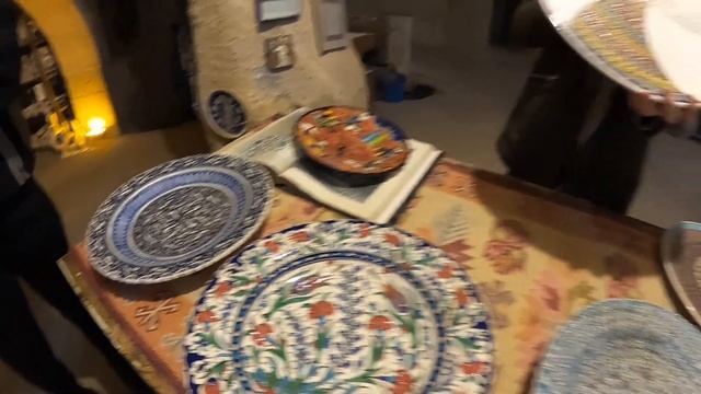 Каппадокия , Крепость Учхисар Гёреме (Göreme) Гончарная мастерская и долина Пашабаг (Paşabağ) смотреть онлайн