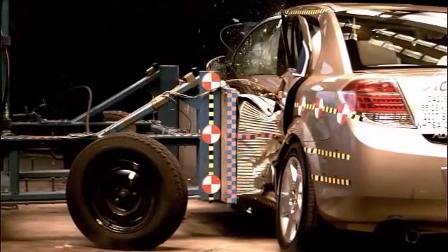 Crash Test 2007 - Discontinued Saturn Aura (Side Impact) NHTSA смотреть онлайн