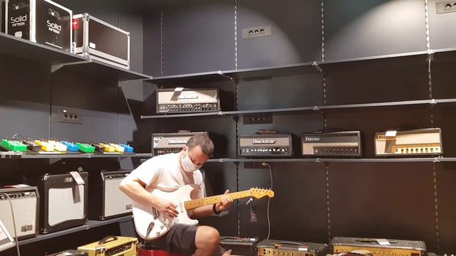 Marshall SV20C Studio Vintage Combo, Fender Vintera Stratocaster Video 4 смотреть онлайн