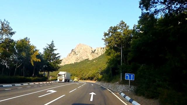 Южный берег Крыма, фрагменты трассы Ялта - Севастополь (Кастрополь - Форос ). смотреть онлайн