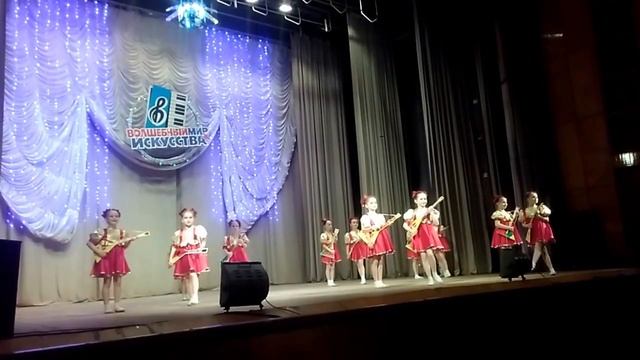 "Эдельвейс". Танец "Балалайка". смотреть онлайн