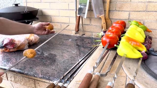 Сочный рецепт куриных крылышек ! Шашлык из бамии (окра) и грибов. смотреть онлайн