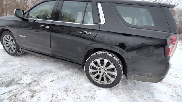 BMW X7M 2020г или Chevrolet Tahoe 2022 смотреть онлайн