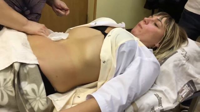 Медовый массаж живота. Сплошное удовольствие. смотреть онлайн