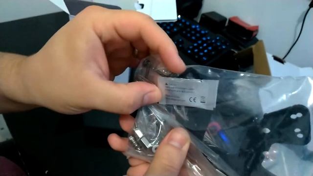 Unboxing Ryzen 3 PRO 3200GE e Cooler DeepCool Gammaxx 400 V2 смотреть онлайн