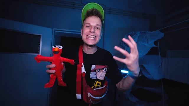 Никогда не делай куклу вуду ЭЛМО в 3:00 ночи!!! смотреть онлайн