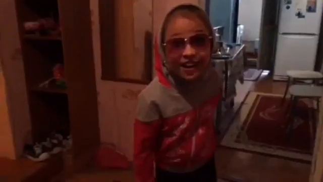 UFC!!!Кто сильнее мальчик или девочка??? смотреть онлайн