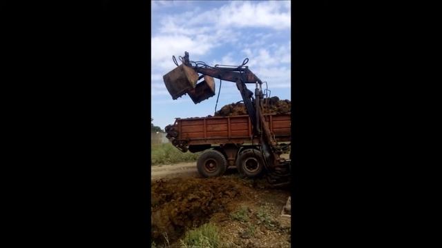 погрузка органических удобрений ПРТ -10 смотреть онлайн