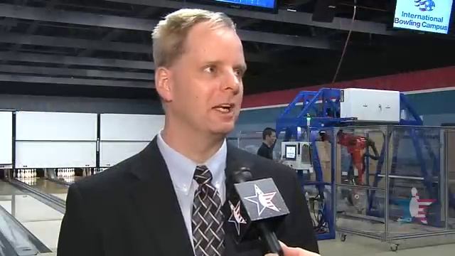 EARL vs. Barnes: Man vs. Machine смотреть онлайн