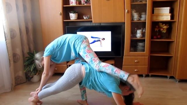 Мой безбашенный йога челлендж вместе с Улей@@@ смотреть онлайн