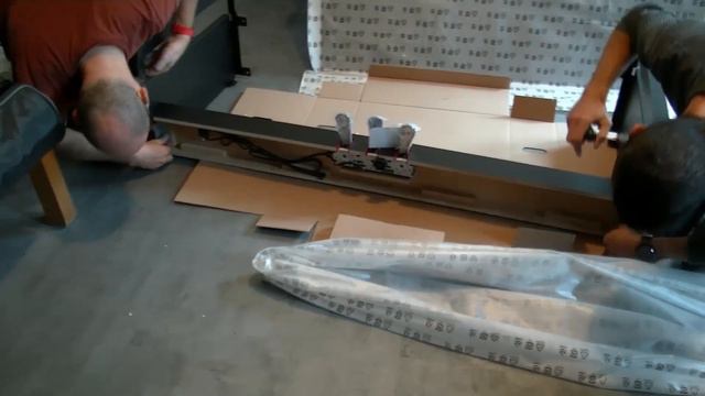 Montage Du CLP 745 Clavinova . Assembly Of The New Piano . смотреть онлайн