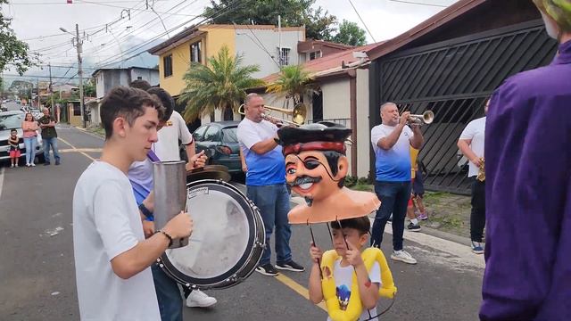 Mascarada Escazuceña y Cimarrona Los Colegas / Domingo 10/09/2023 Setiembre. смотреть онлайн
