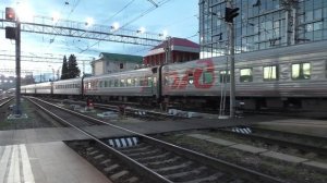 Жизнь станции Адлер. Интенсивное движение поездов. Жд вокзал Адлер