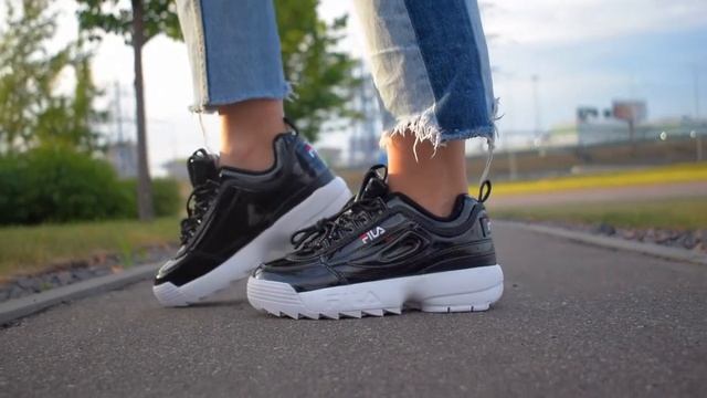 Видеообзор на кроссовки Fila Disruptor 2 Black от магазина Filaoutlet ru смотреть онлайн