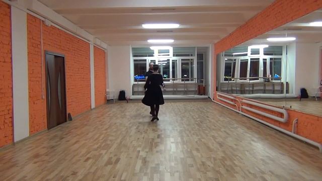Menuet de la Cour. Dmitry Filimonov and Daria Sundukova смотреть онлайн