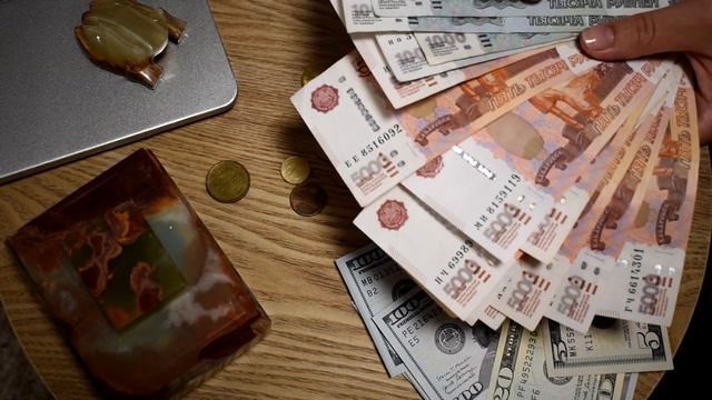 2 ошибки, которые деньги не прощают, обходя нас стороной смотреть онлайн