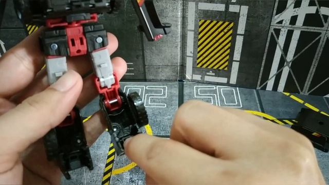 Hasbro Earthrise WFC Trailbreaker - Quick Review and Transform смотреть онлайн