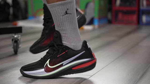 HANDS-ON: NIKE AIR ZOOM GT CUT смотреть онлайн