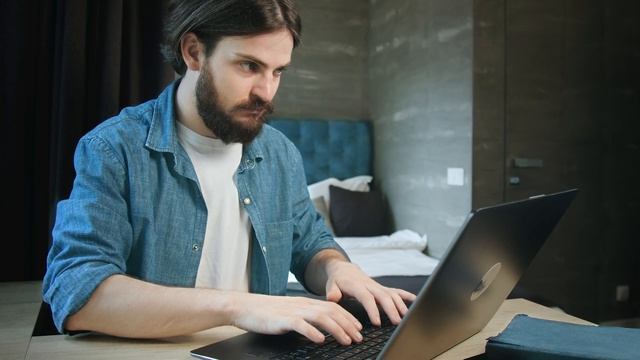 ¿Por qué estudiar programación en base de datos Oracle PL SQL? смотреть онлайн