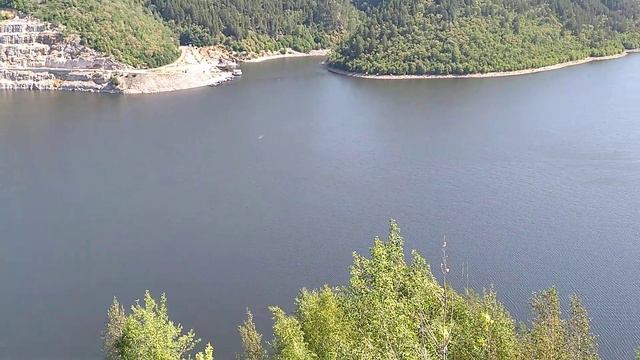 смотровая площядка Ласточкино гнездо,Башкирия смотреть онлайн