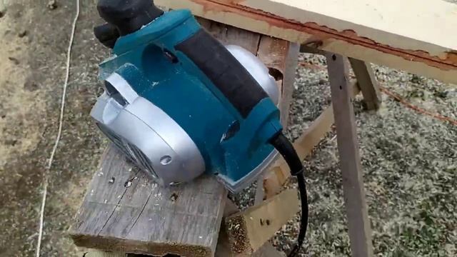Рубанок Инстар 12082 в работе. Instar смотреть онлайн