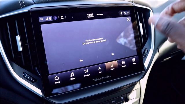 A DETAILED Walkthrough Of Maserati's 2021 MIA Infotainment System! смотреть онлайн