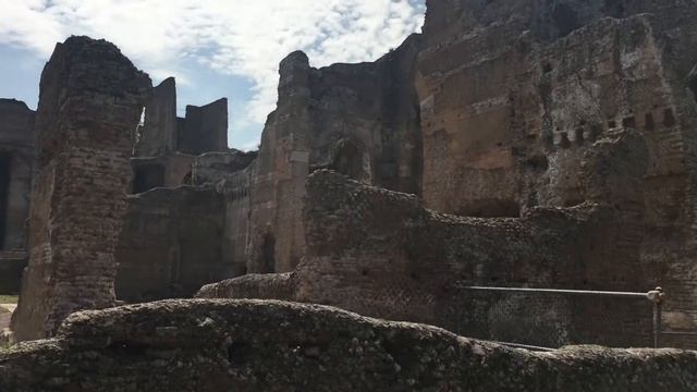 Villa Adriana (Tivoli) смотреть онлайн