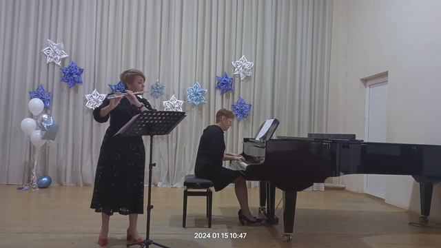 Дуэт преподавателей Потаповой И. В. (флейта) и Игнатьевой С. К. (фортепиано) смотреть онлайн