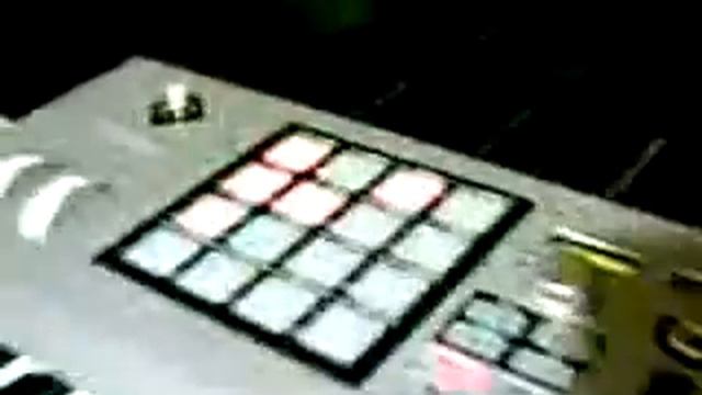 Beatmaking with Kontrol 49 смотреть онлайн