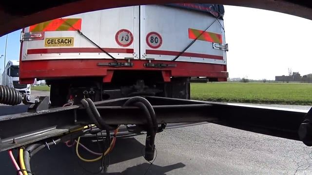 ПАРКОВКА АВТОПОЕЗДА С ПОВОРОТНОЙ ОСЬЮ!#автошкола_дальнобоя#паровоз