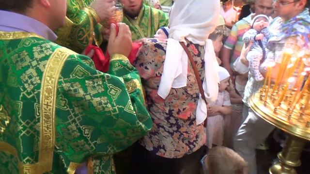 Св. Причастие в день Св. Троицы смотреть онлайн