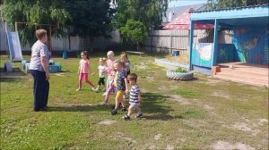 Подвижная игра "Дети и сапожник" в разновозрастной группе. Воспитатель Кочерова Н.В..mp4