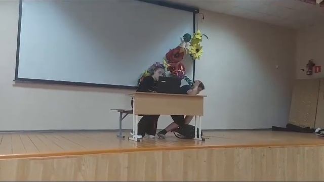 Сценка на День Матери "Где дневник?" смотреть онлайн