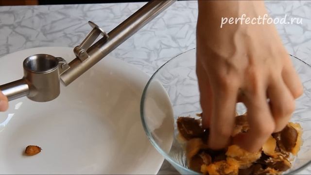 Абрикосовое варенье с косточками - рецепт. Варенье из абрикосов смотреть онлайн