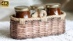 Мини-приправница для баночек со специями.