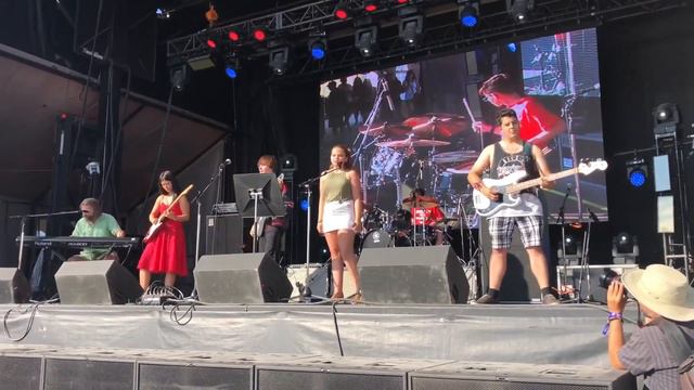 Twisted Melody - Falling (Live at Bluesfest 2018) смотреть онлайн